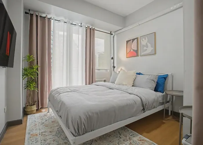 Apartamento Bright & Cozy 2br Azure Pool Sleeps 7 Manila