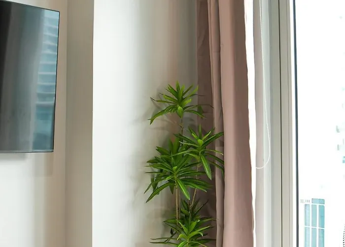 Bright & Cozy 2br Azure Pool Sleeps 7 Apartamento