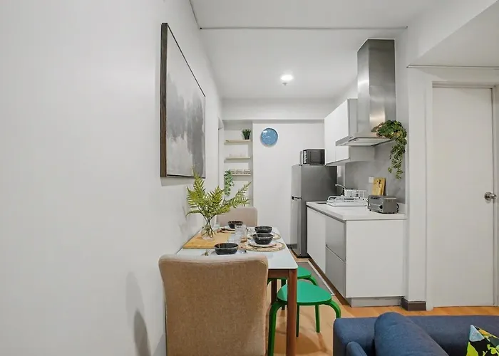 Bright & Cozy 2br Azure Pool Sleeps 7 * Manila