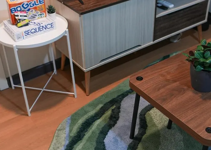 Bright & Cozy 2br Azure Pool Sleeps 7 * Manila