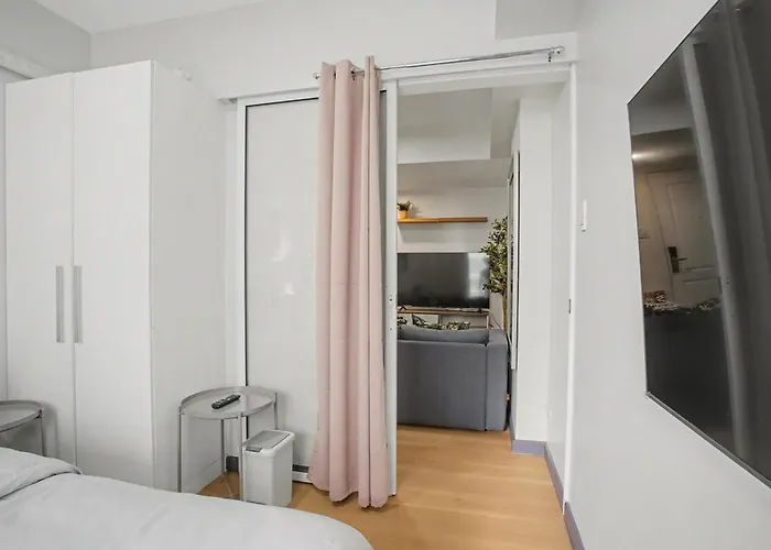 Bright & Cozy 2br Azure Pool Sleeps 7